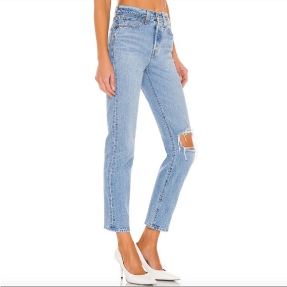 LEVI’S Premium Wedgie Straight Medium Wash Distressed Rigid Denim Jeans - Picture 4 of 15